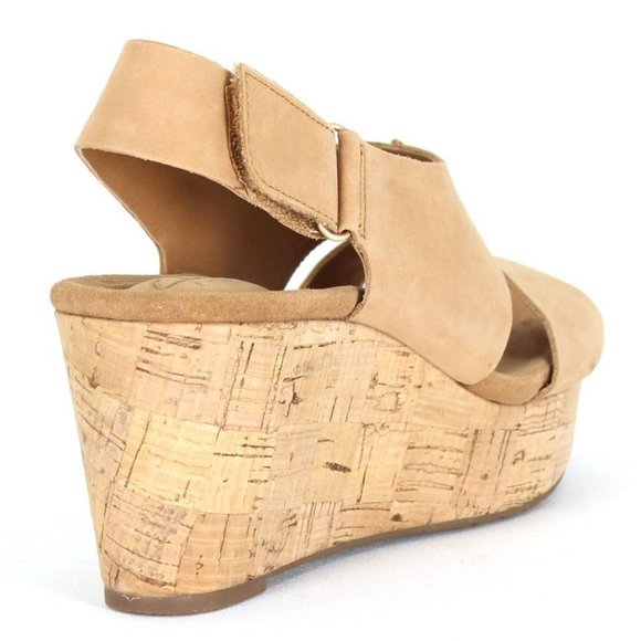 Clarks Women's Caslynn Lizzie Wedge Sandal - Picture 6 of 9